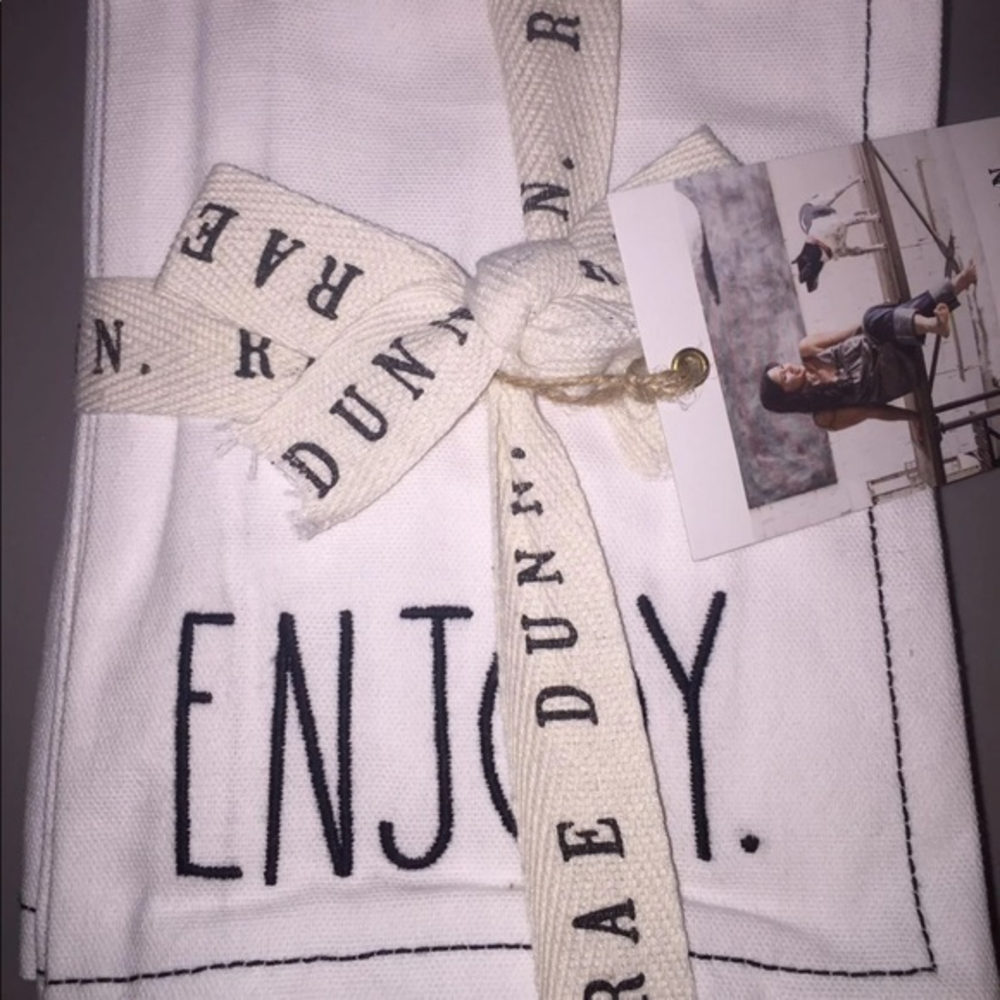 Set‎ of Four Rae Dunn Embroidered Napkins